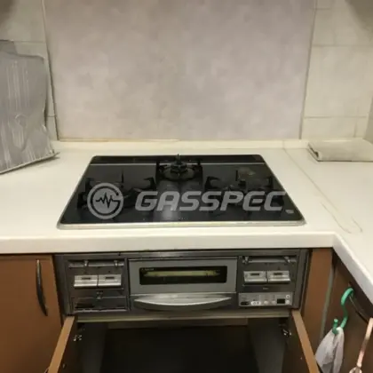 施工前のビルトインガスコンロ（RS38W3A2R）