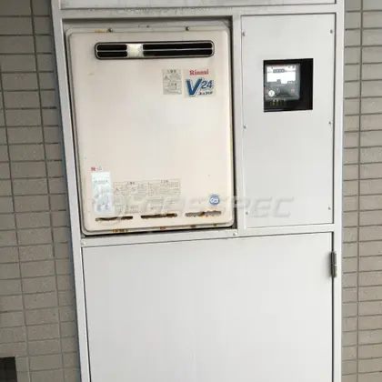 施工前の給湯器（RUF-V2400SAW-1）