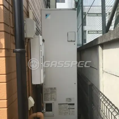 施工前のエコキュート（EQ37LFCV）