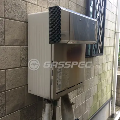 施工前の給湯器（RUF-A2000SAW）