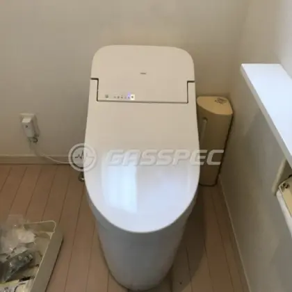 施工後のトイレ（TOTO CES9435R#NW1）