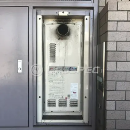 施工前の給湯器（YV1624RG）