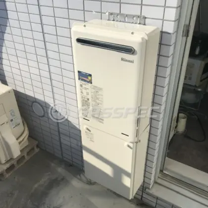 施工後の給湯器（リンナイ RUJ-A2400W）