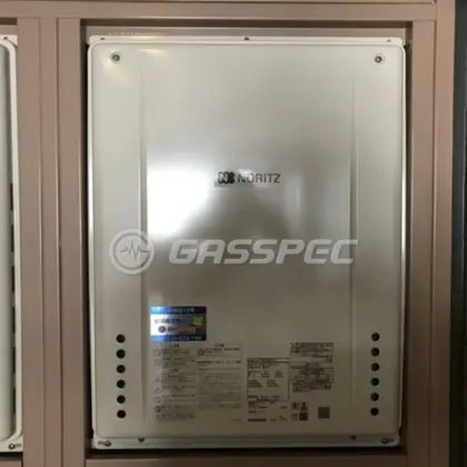 施工後の給湯器（ノーリツ GT-2460SAWX-H-2 BL）