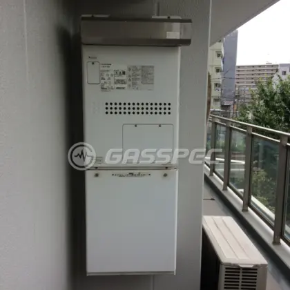 施工前の暖房熱源機（GTH-2417SAWX3H-L）