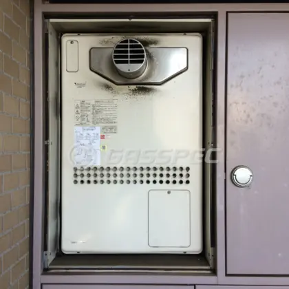 施工前の暖房熱源機（GTH-2401AWXH-T）