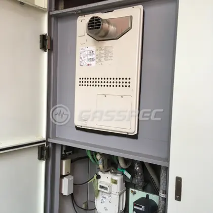 施工前の暖房熱源機（GTH-2413AWXH-T）