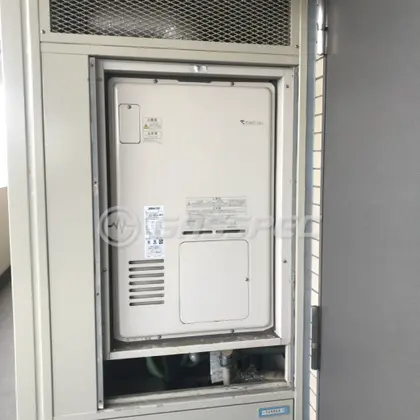 施工前の暖房熱源機（RUFH-V2400AU2-3）