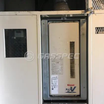 施工前の給湯器（RUF-VS2000AU-VC）