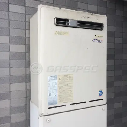 施工前の給湯器（RUF-K2000SAW）