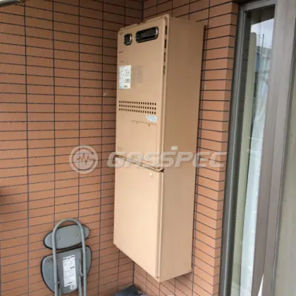 施工前の暖房熱源機（GTH-2413AWXH）