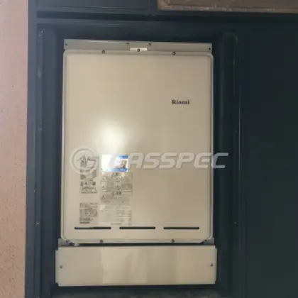 施工後の給湯器（リンナイ RUF-A2405SAU(B)）