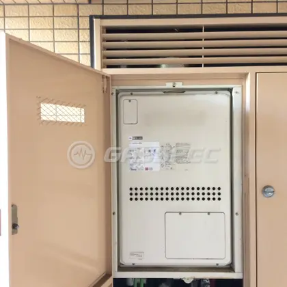 施工前の暖房熱源機（GTH-2413AWXH-H）