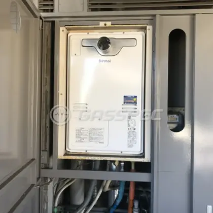 施工後の暖房熱源機（リンナイ RUFH-A1610SAT(A)）
