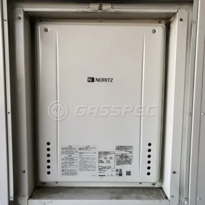 施工後の給湯器（ノーリツ GT-2460SAWX-H-2 BL）