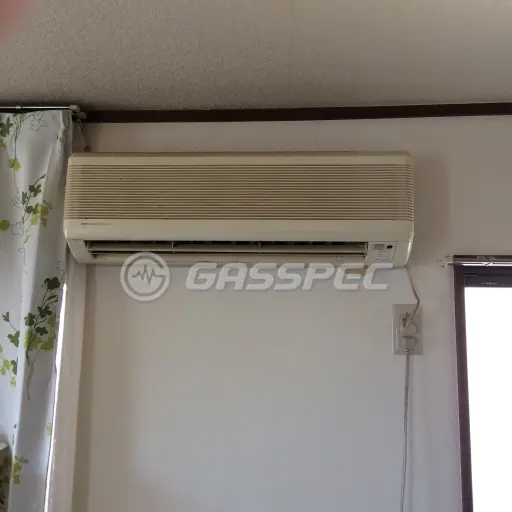 交換前のエアコン