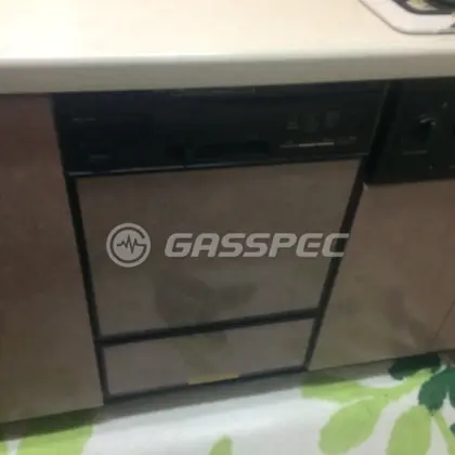 施工前のビルトイン食洗機（NP-5800BP）