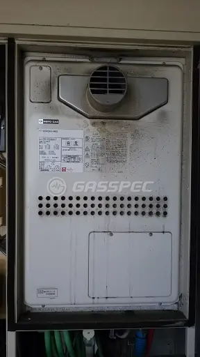 施工前の暖房熱源機（GTH-2413AWX-T）