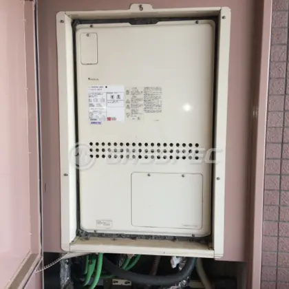 施工前の暖房熱源機（GTH-2413AWXH-H）