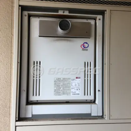 施工前の給湯器（GX-204AT-1）