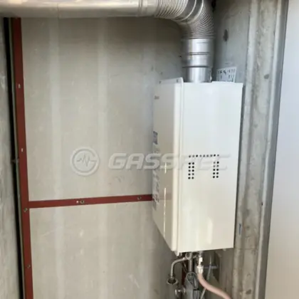 施工後の給湯器（ノーリツ GQ-2027AWX-FFA-DX BL）