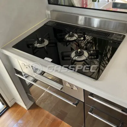 施工後のビルトインガスコンロ（リンナイ RHS71W32L1RASTW）