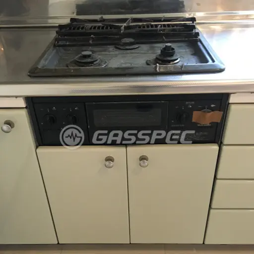 交換前のビルトインガスコンロ（ノーリツ　タカラスタンダード GT-2012SAWX　GCU60-3HB）