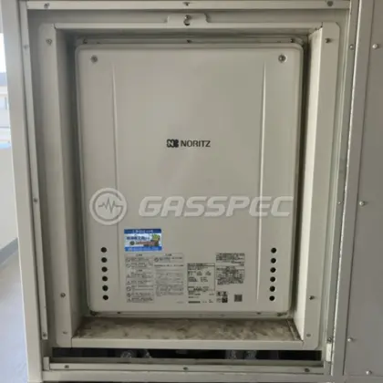 施工後の給湯器（ノーリツ GT-2460SAWX-H-2 BL）