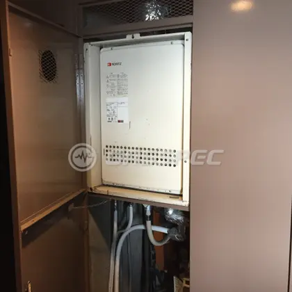 施工前の給湯器（GT-2422SAWX-H）