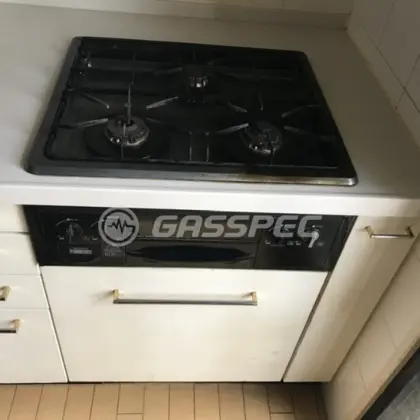施工前のビルトインガスコンロ（DG3058NFU）