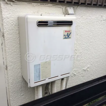 施工前の給湯器（RUF-V2001SAW）