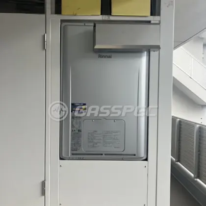 施工後の暖房熱源機（リンナイ RUFH-E2408AH2-3(A)）