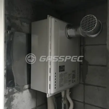 施工後の給湯器（ノーリツ GT-2070SAW-T BL）
