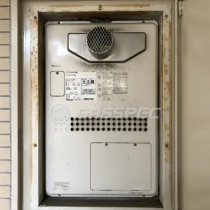 施工前の暖房熱源機（GTH-2417AWX3H-T）