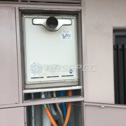 施工前の給湯器（RUF-V2400SAT-1）