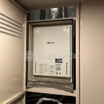 施工後の給湯器（ノーリツ GT-2460SAWX-H-2 BL）
