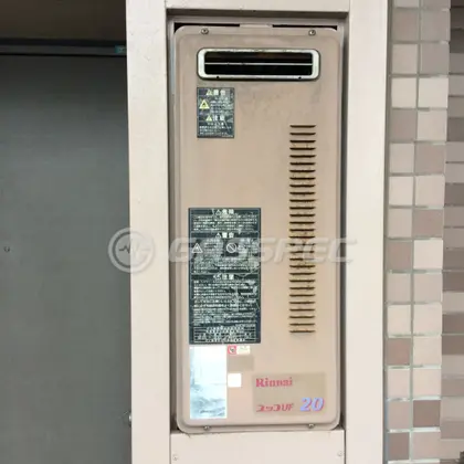 施工前の給湯器（RUF-S2003AWN）