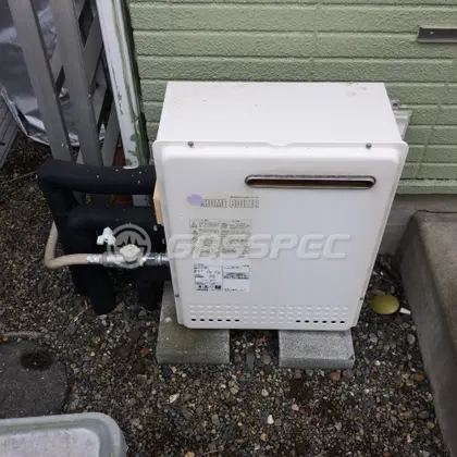 施工前の給湯器（KZ-208SAPL）
