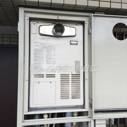 施工前の暖房熱源機（AT-4299ARSAW3Q-C）