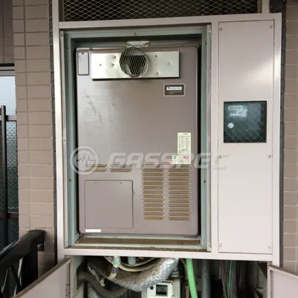 施工前の暖房熱源機（AT-366RSA-AW2Q-C）