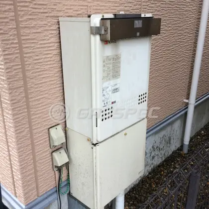 施工前の給湯器（GT-2422SAWX）
