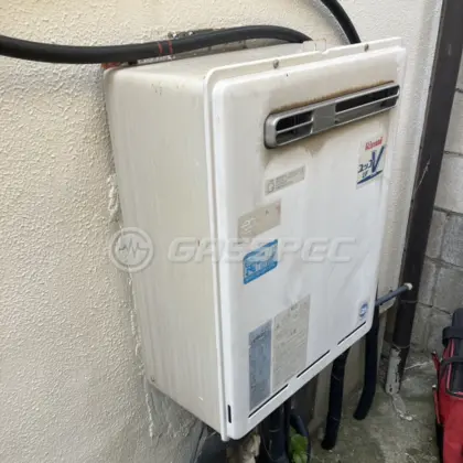 施工前の給湯器（RUF-K2000SAW）
