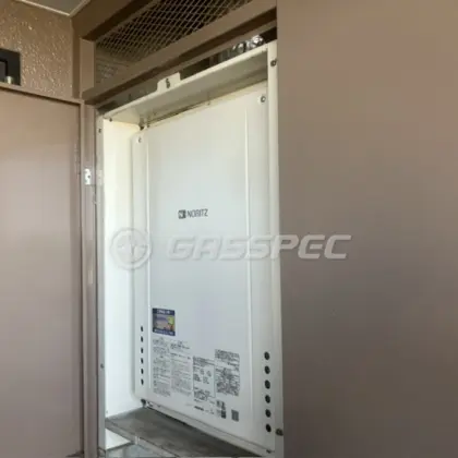 施工後の給湯器（ノーリツ GT-2460SAWX-H-2 BL）