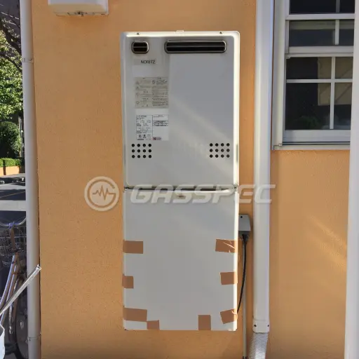 交換前の給湯器（ノーリツ GT-2027SAWX）