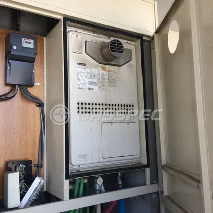 施工前の暖房熱源機（GTH-2413AWXH-T）