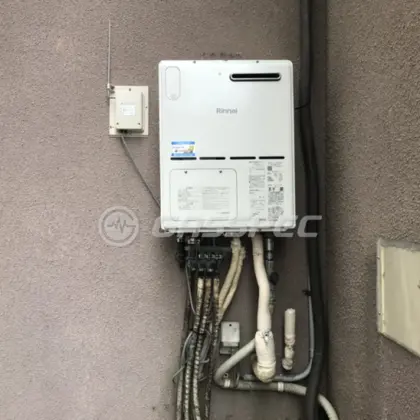 施工後の暖房熱源機（リンナイ RH-101W2-1(B)）