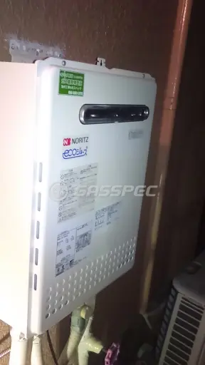 施工後の給湯器（ノーリツ GT-C2052AWX-2 BL）