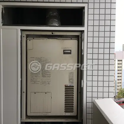 施工前の暖房熱源機（AT-4200ARSAW3Q-56-H）