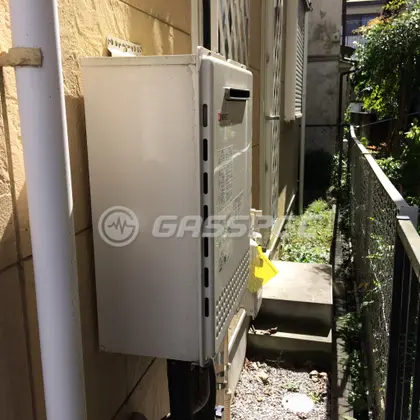 施工前の給湯器（GT-2450AWX）