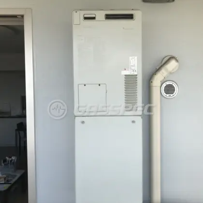 施工前の暖房熱源機（AT4203ARSAW3QU）